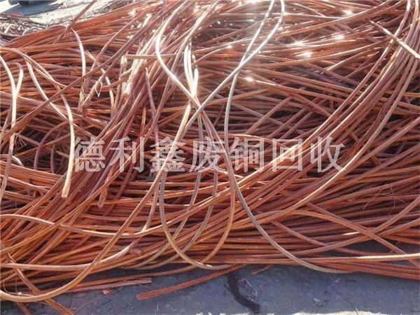 �����U�~�������U�~����������ǰ���V�